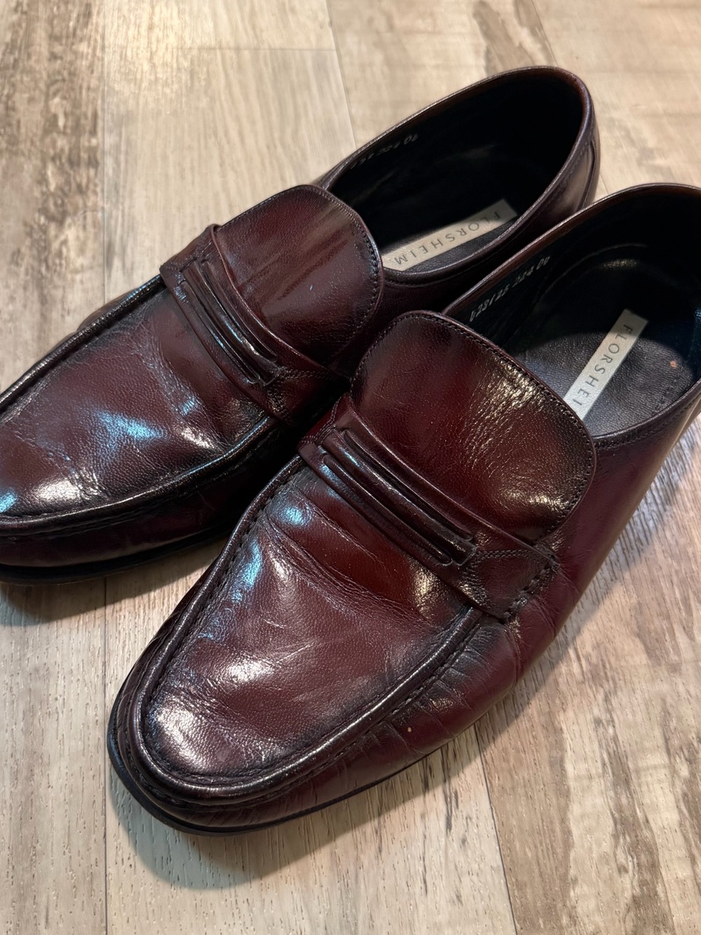 Florsheim Mens 10E Burgundy Leather Penny Loafers Moc Toe Slip On Dress Shoes